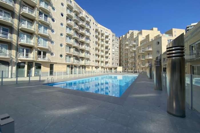 Appartement Met Zeezicht, Zwembad & Garage Oostende Dış mekan fotoğraf