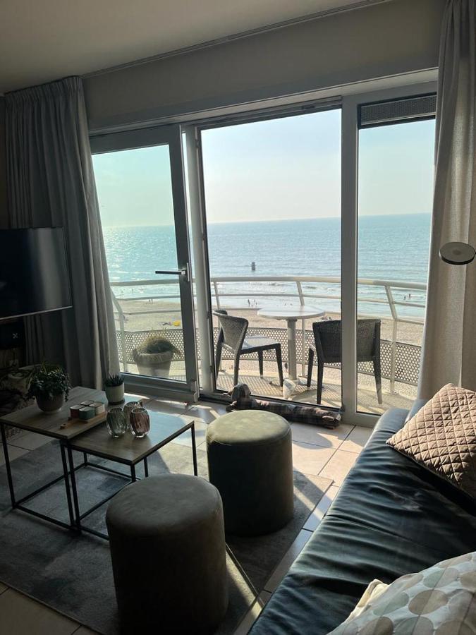 Appartement Met Zeezicht, Zwembad & Garage Oostende Dış mekan fotoğraf